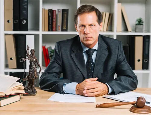 מי הוא עורך דין מסחרי, ולמה עסקים צריכים אותו?
